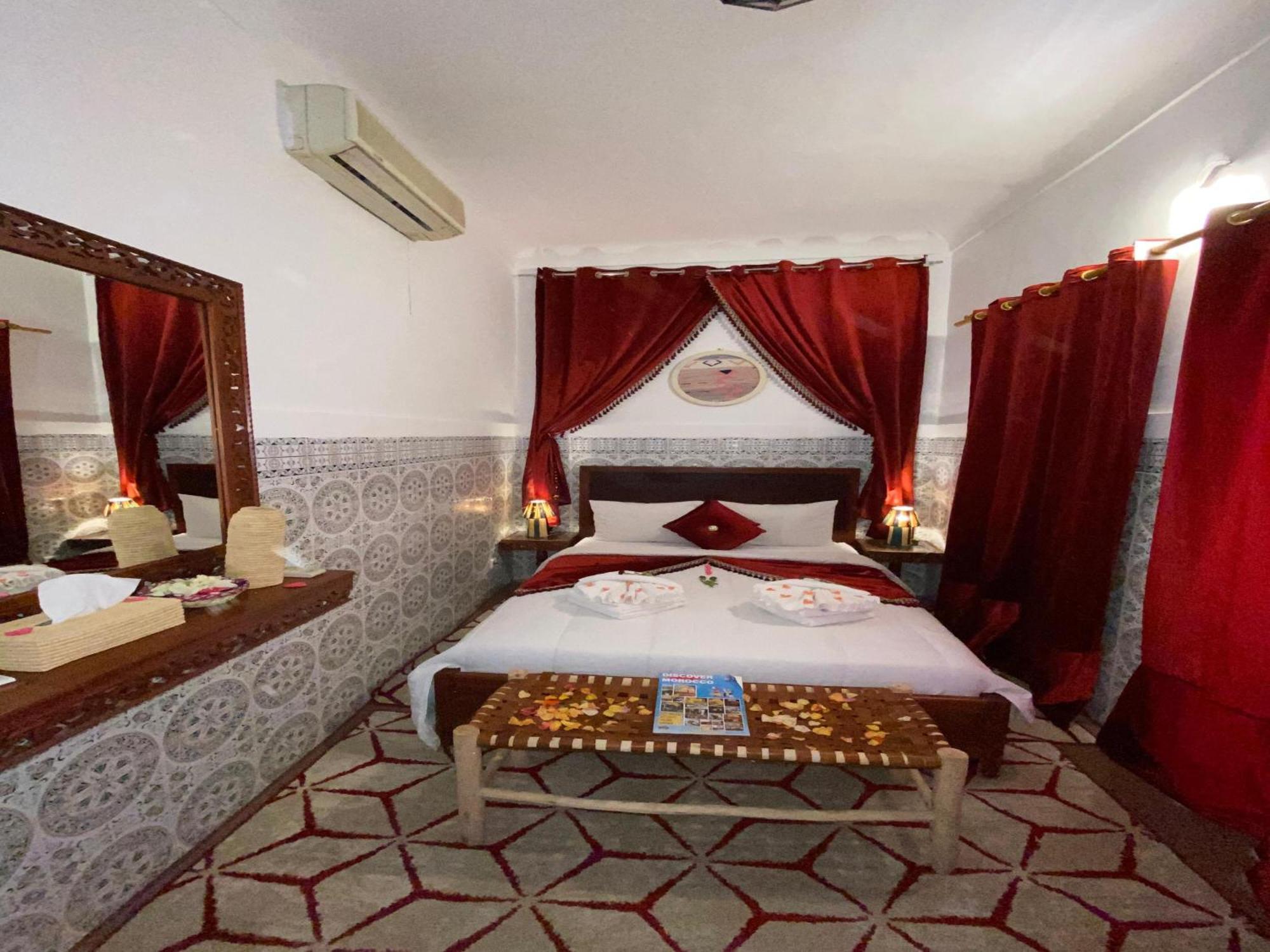 Riad Lazord De Marrakech Entier Марракеш Экстерьер фото